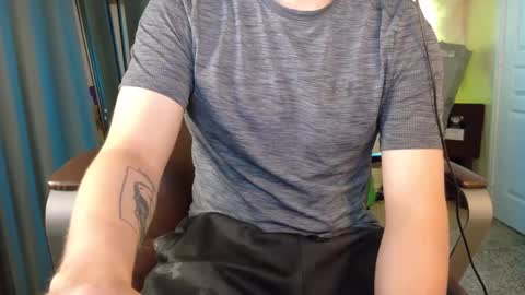 Snapshot of isaac_sheffield chatting on 17, 9, 2025 isaac online show from 17, 9, 2025