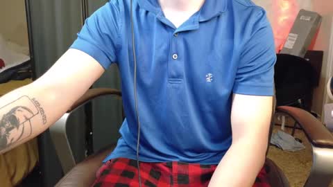 Snapshot of isaac_sheffield chatting on 4, 10, 2025 isaac online show from 4, 10, 2025