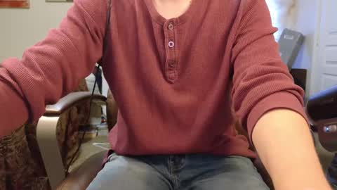 Snapshot of isaac_sheffield chatting on 8, 10, 2025 isaac online show from 8, 10, 2025