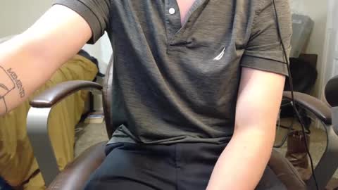 Snapshot of isaac_sheffield chatting on 11, 10, 2025 isaac online show from 11, 10, 2025