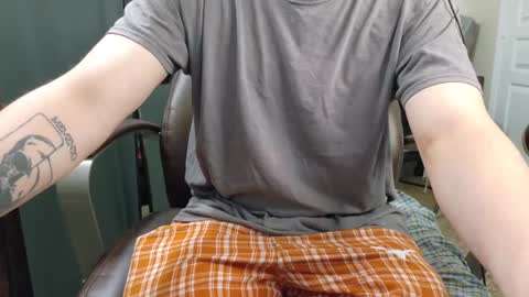 Snapshot of isaac_sheffield chatting on 13, 10, 2025 isaac online show from 13, 10, 2025