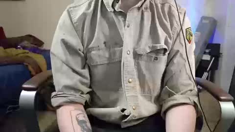 Snapshot of isaac_sheffield chatting on 16, 10, 2025 isaac online show from 16, 10, 2025