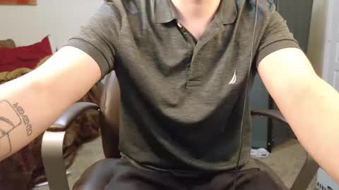 Snapshot of isaac_sheffield chatting on 8, 11, 2025 isaac online show from 8, 11, 2025