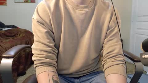 Snapshot of isaac_sheffield chatting on 16, 11, 2025 isaac online show from 16, 11, 2025