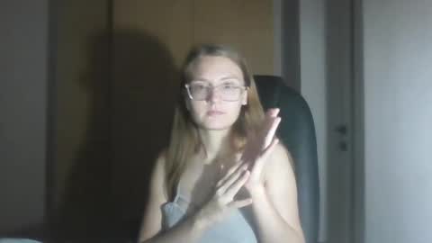 isabel_loveee online show from 4, 11, 2025