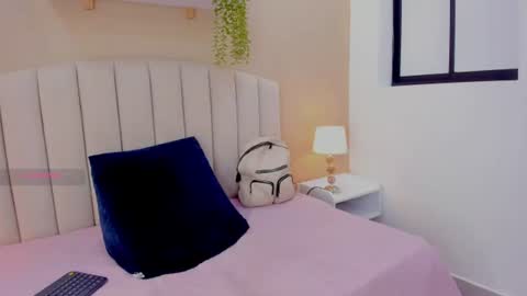 isabel_palmer online show from 14, 7, 2026