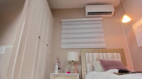 isabela__x online show from 28, 3, 2026