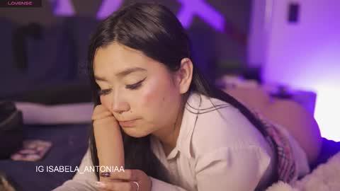 Snapshot of isabela_antonia_ chatting on 11, 3, 2026 online show from 11, 3, 2026