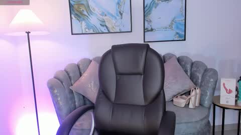 isabela romano online show from 14, 11, 2025