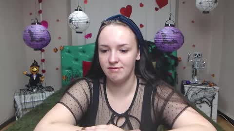 IsabelBlackberry online show from 27, 10, 2025