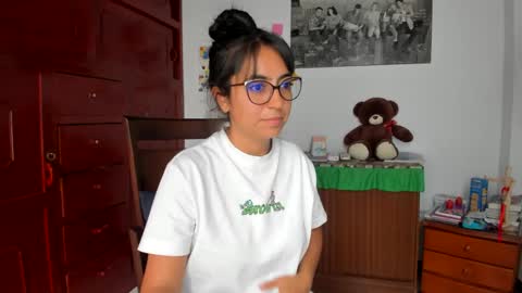 Isabella22 1 online show from 3, 12, 2024