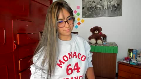 Isabella22 1 online show from 21, 1, 2025