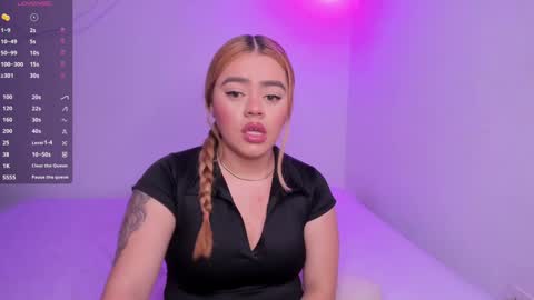 Isabella Arias online show from 9, 1, 2025