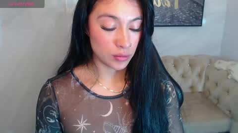 Snapshot of isabella_collen_v chatting on 5, 6, 2026 Hi Stream 800am to 200pm online show from 5, 6, 2026