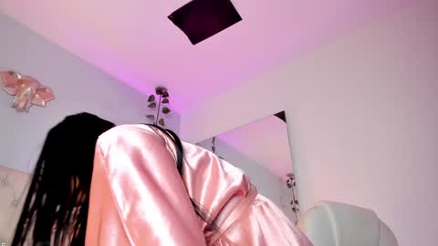 Snapshot of isabella_flowerss chatting on 30, 1, 2025 online show from 30, 1, 2025