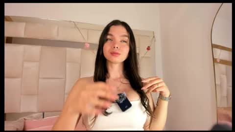 isabella_gomez11 online show from 6, 6, 2026