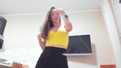 Isabella Noir online show from 17, 10, 2025