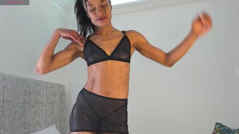 Isabella online show from 14, 11, 2025