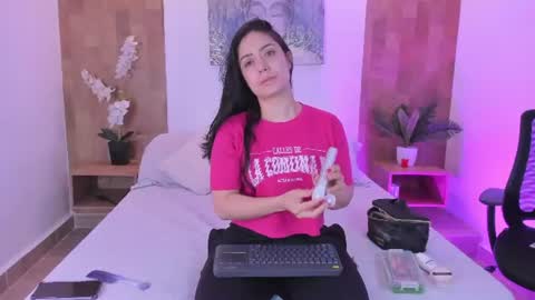 Snapshot of isabella_winkler chatting on 18, 6, 2026 isabella_winkler online show from 18, 6, 2026