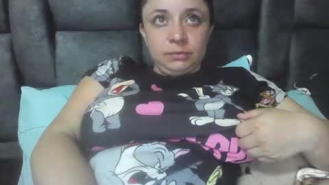 Snapshot of isabellaa_hills_ chatting on 1, 6, 2026 isabellaa_hills_ online show from 1, 6, 2026