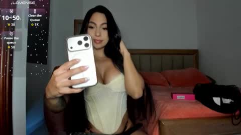 ISABEL online show from 1, 3, 2026