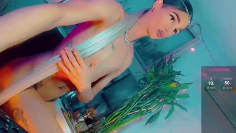 isabellagirs online show from 11, 4, 2026