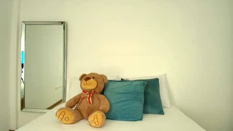 Isabella  online show from 21, 2, 2026