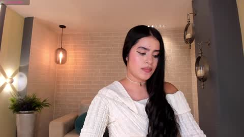 Isa Hill  online show from 30, 12, 2024