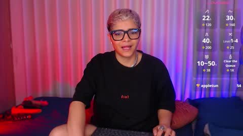 Isabella Mout  online show from 2, 12, 2025