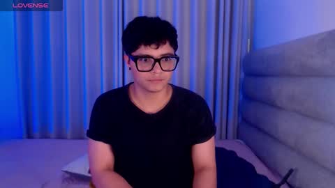 Isabella Mout  online show from 13, 2, 2026