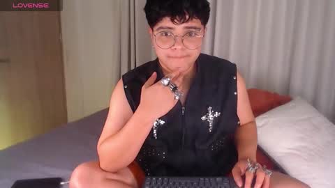 Isabella Mout  online show from 14, 3, 2026