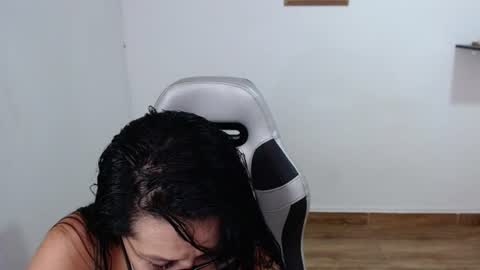 Snapshot of isabellaobregon2 chatting on 21, 6, 2026 Isa online show from 21, 6, 2026
