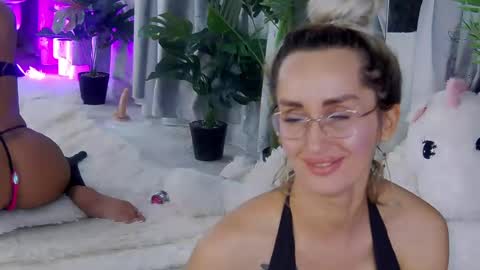 Snapshot of isabelleethan chatting on 4, 7, 2026 IsabelleEthan online show from 4, 7, 2026
