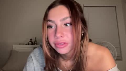 Snapshot of isabellekinsley chatting on 14, 1, 2025 isabellekinsley online show from 14, 1, 2025