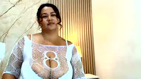 IsabellMendez online show from 24, 7, 2026
