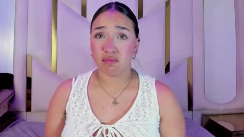 isabellrodriguez18 online show from 26, 3, 2026