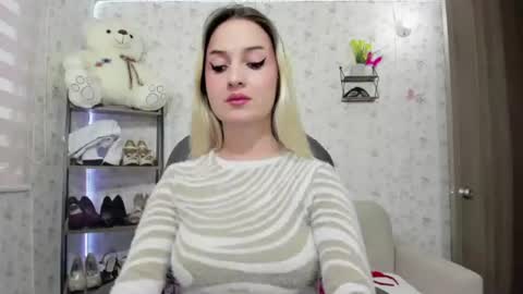 Snapshot of isablonde1 chatting on 8, 6, 2026 ISABELLA online show from 8, 6, 2026
