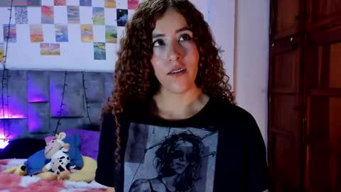 Isabela  online show from 17, 4, 2026