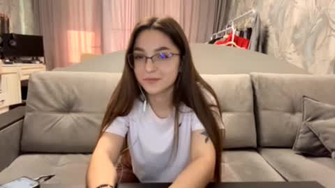 Mona online show from 21, 11, 2025