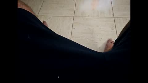 Snapshot of iscrewinutibolt chatting on 29, 5, 2026 Carlos online show from 29, 5, 2026