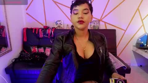 isabela online show from 5, 11, 2025