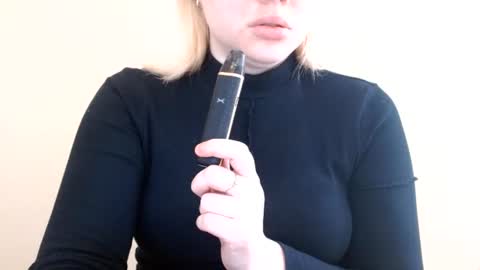 Snapshot of isla00 chatting on 15, 6, 2026 Isla online show from 15, 6, 2026