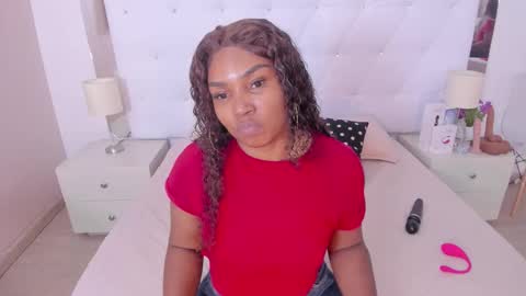 Snapshot of isla_scott chatting on 14, 9, 2025 Vanessa online show from 14, 9, 2025