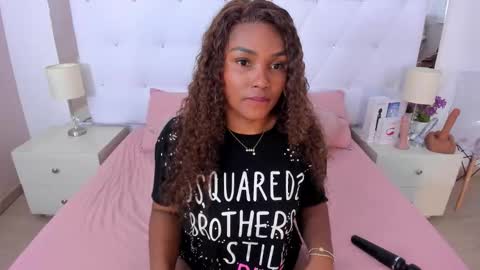 Snapshot of isla_scott chatting on 29, 9, 2025 Vanessa online show from 29, 9, 2025