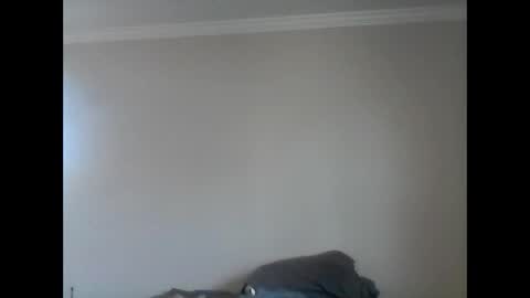 island625103 online show from 2, 12, 2024