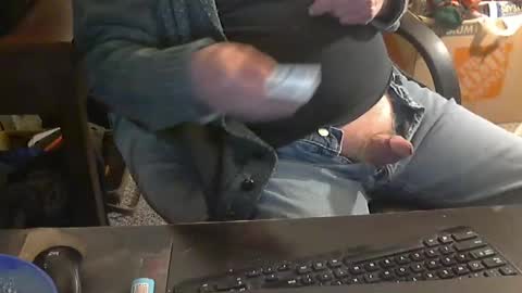Snapshot of islandduke chatting on 5, 3, 2025 Duke online show from 5, 3, 2025