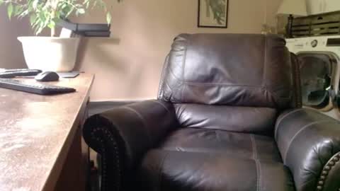 Snapshot of islandguy70 chatting on 19, 7, 2026 Jim online show from 19, 7, 2026
