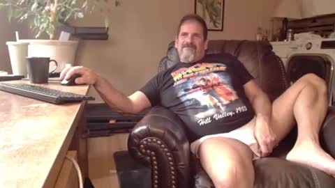 Snapshot of islandguy70 chatting on 22, 7, 2026 Jim online show from 22, 7, 2026