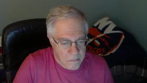 Snapshot of islesman22 chatting on 2, 10, 2025 islesman22 online show from 2, 10, 2025