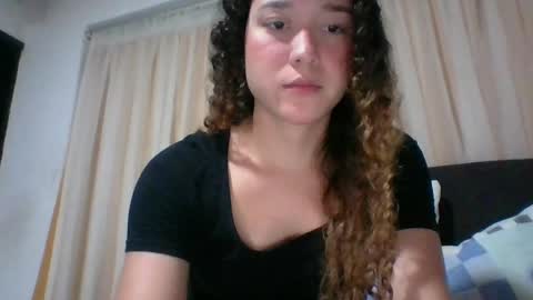 Snapshot of issa30213 chatting on 15, 4, 2026 Issa online show from 15, 4, 2026